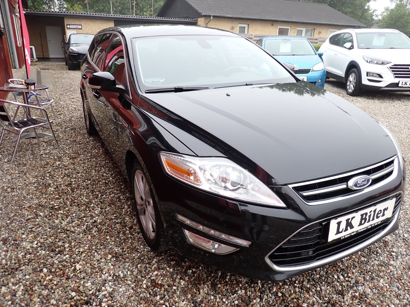 Sort Ford Mondeo fra 2014