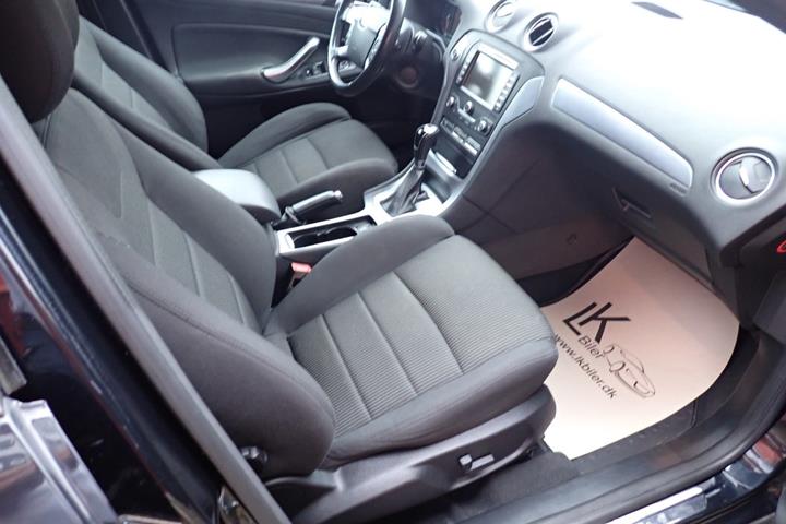 Sort Ford Mondeo fra 2014