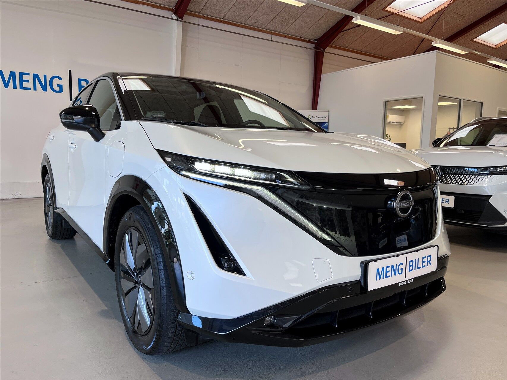 Hvid Nissan Ariya fra 2023