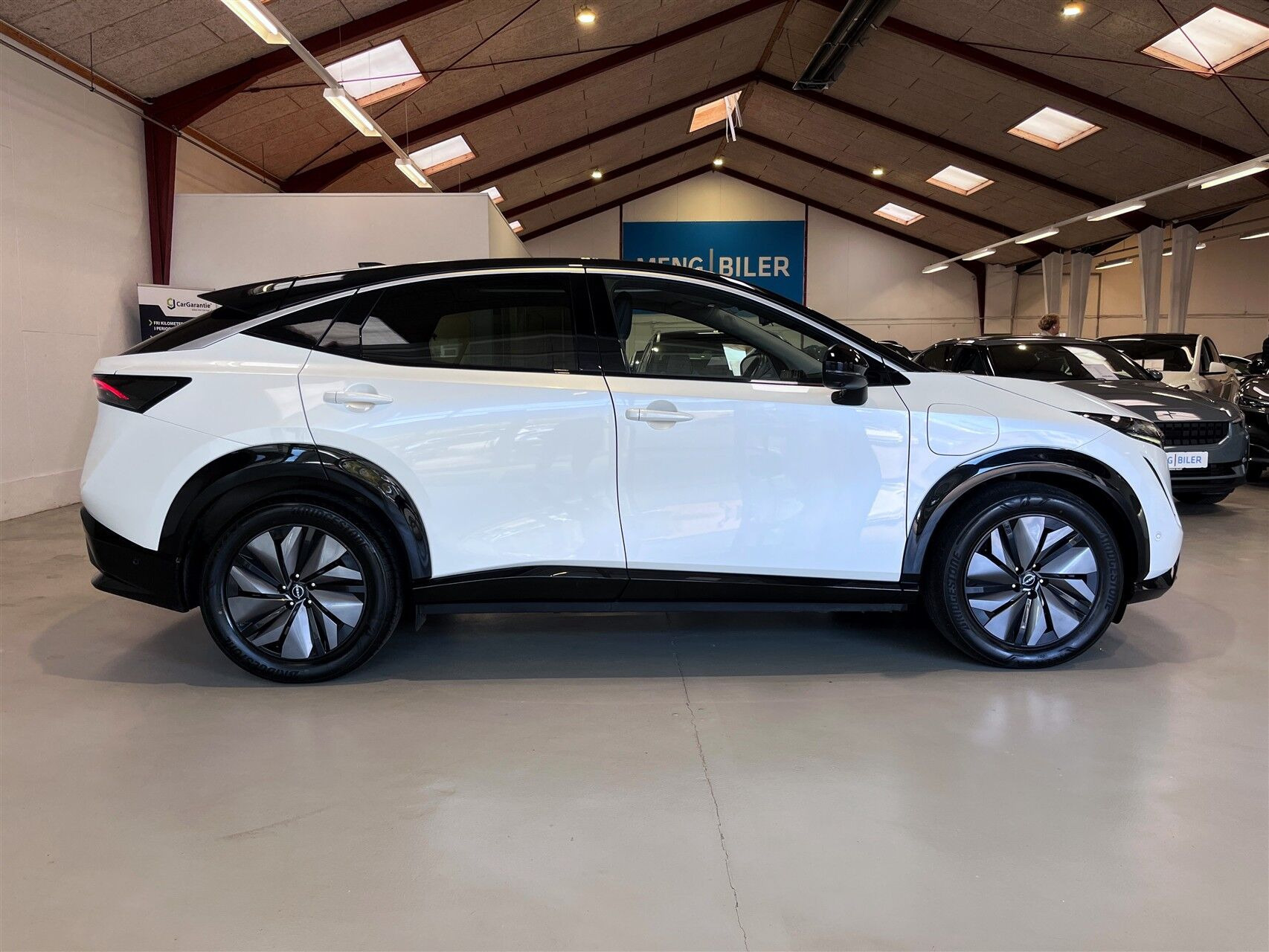 Hvid Nissan Ariya fra 2023
