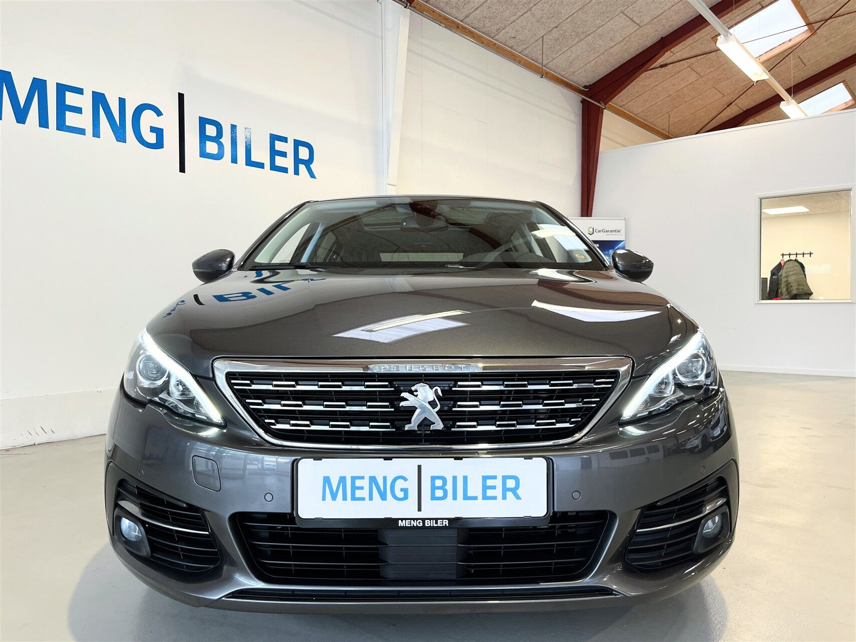 Sort Peugeot 308 fra 2018