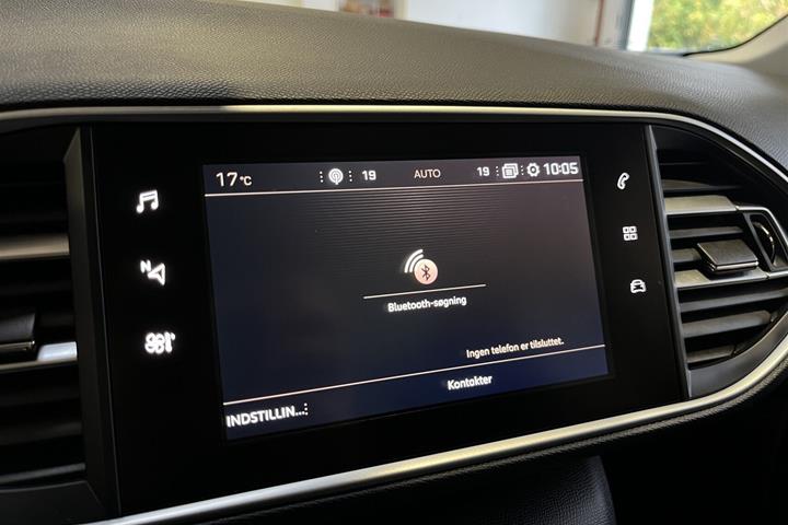 Sort Peugeot 308 fra 2018