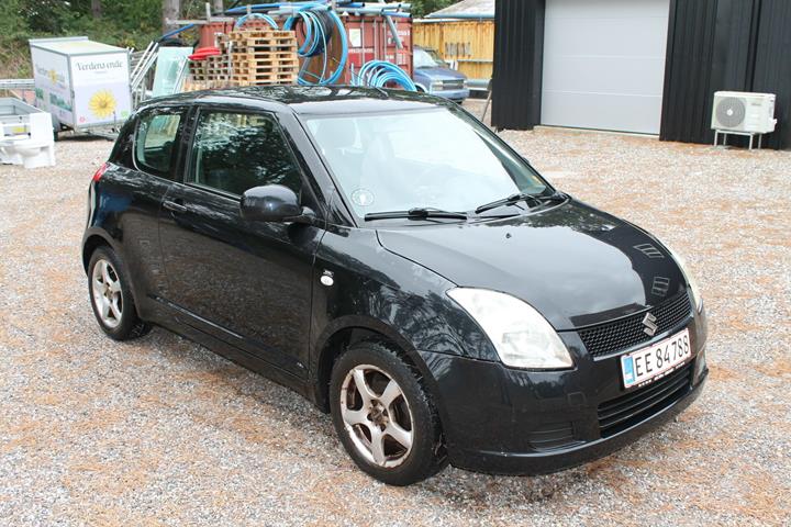 Sort Suzuki Swift fra 2007