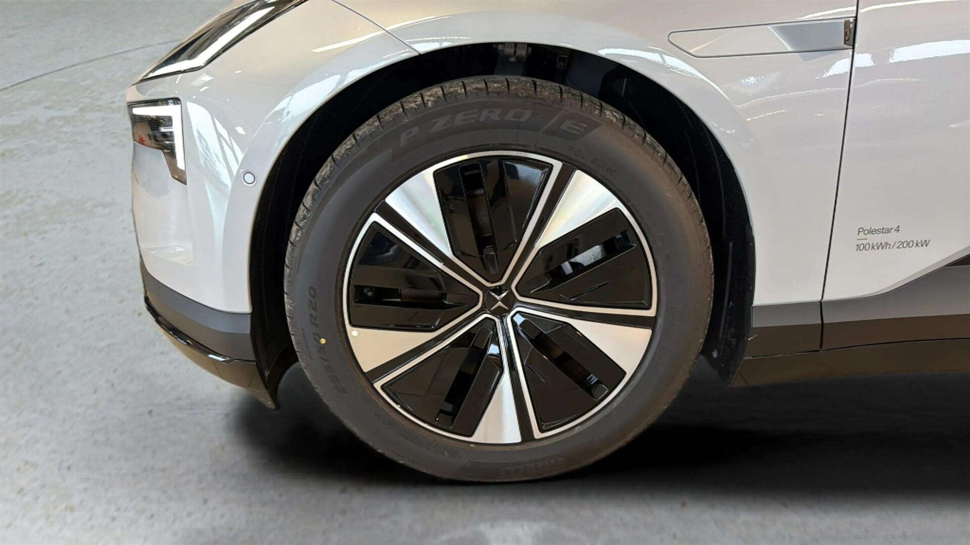 undefined Polestar 4 fra 2026