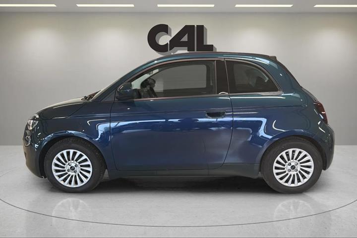 Grøn Fiat 500e fra 2023