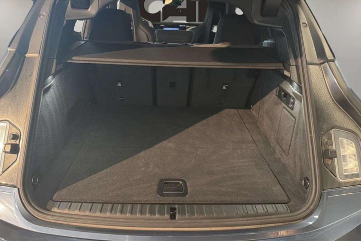 Blå BMW iX fra 2025