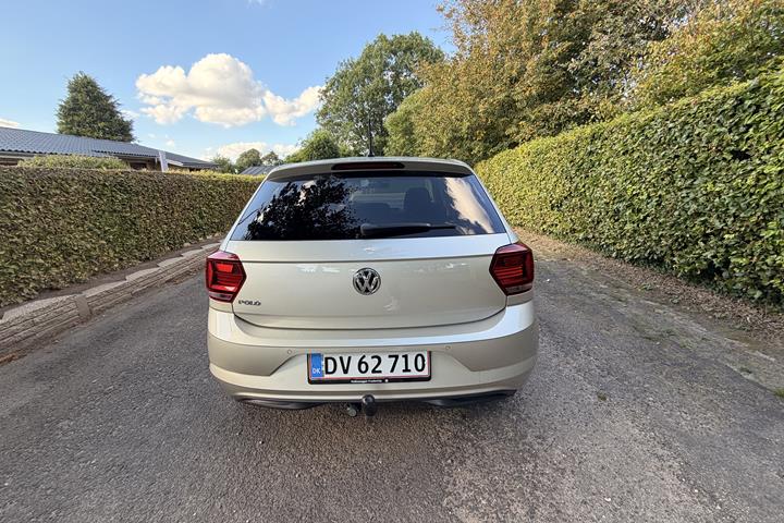 Beige VW Polo fra 2018