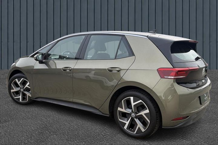 Grøn VW ID.3 fra 2023