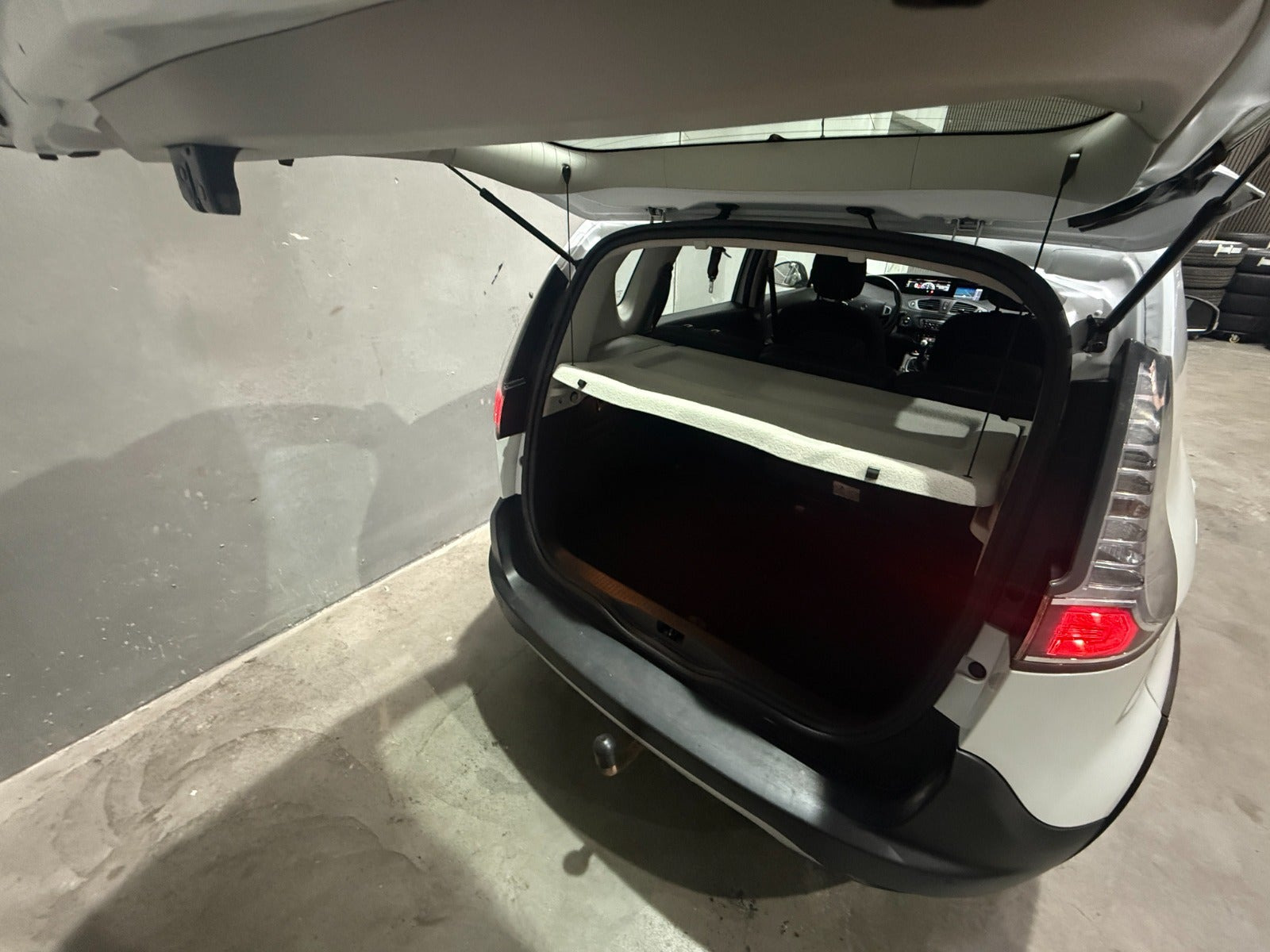 undefined Renault Scenic XMod fra 2015