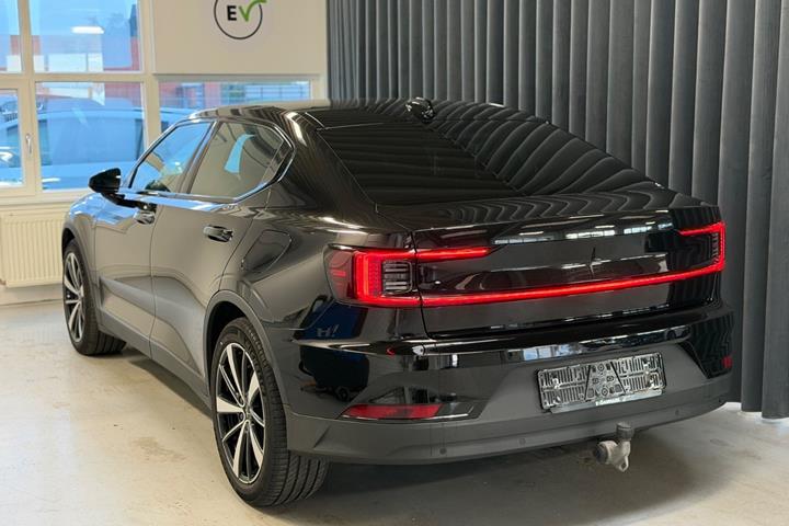 Sort Polestar 2 fra 2022