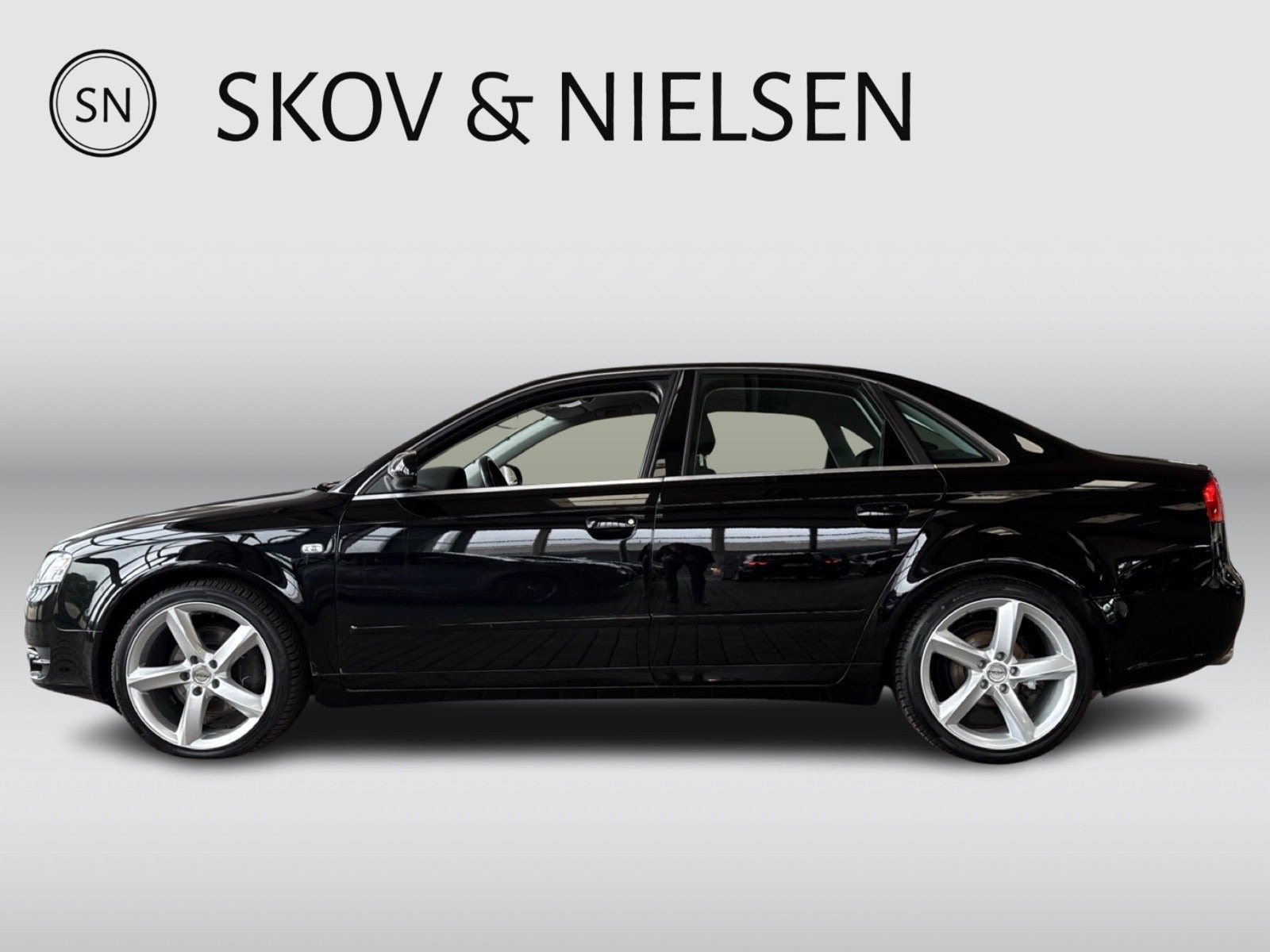 Sort Audi A4 fra 2005
