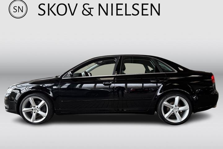 Sort Audi A4 fra 2005