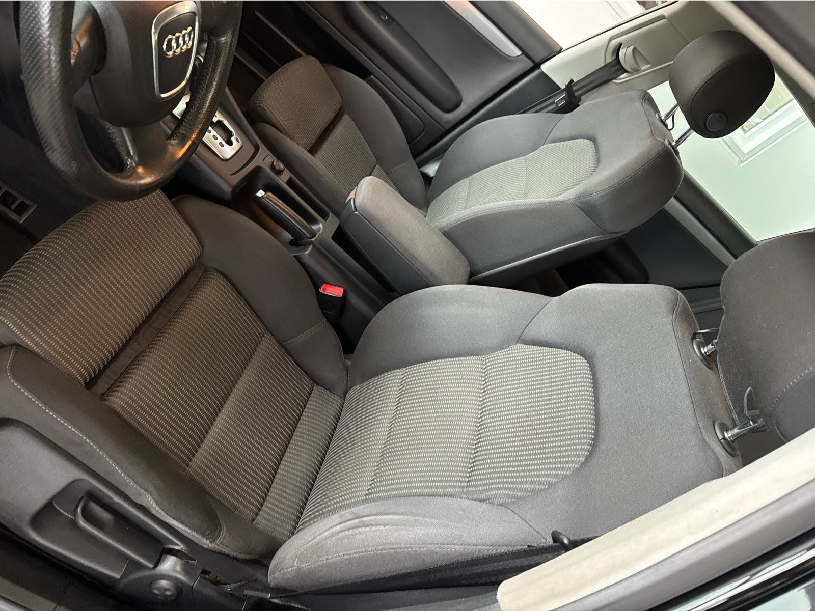 Sort Audi A4 fra 2005