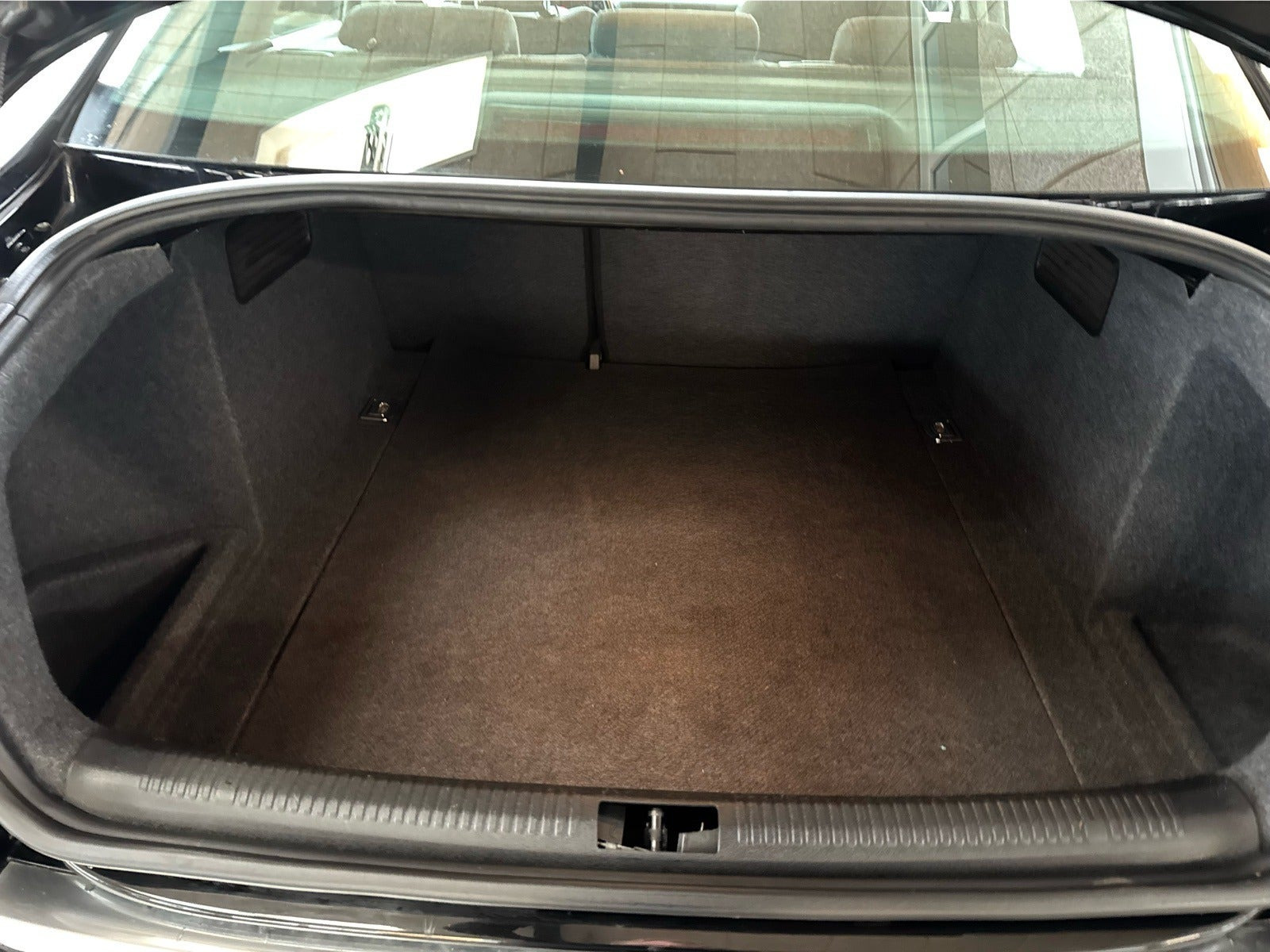 Sort Audi A4 fra 2005