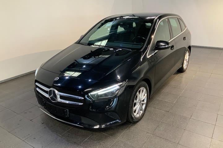 Sort Mercedes B200 d fra 2019
