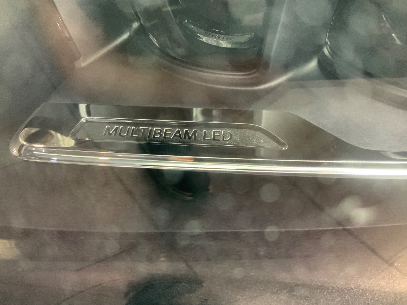 Sort Mercedes B200 d fra 2019
