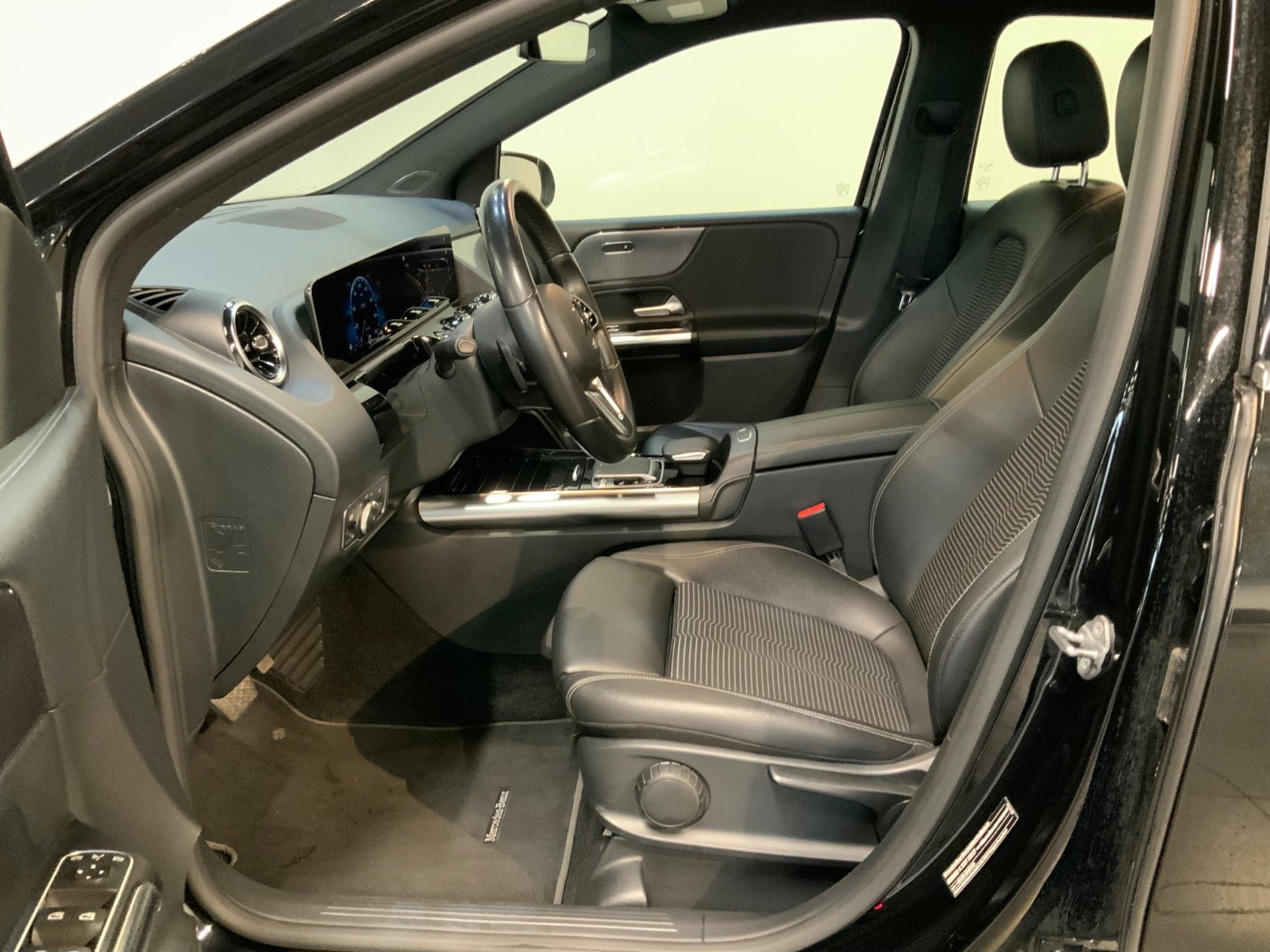Sort Mercedes B200 d fra 2019