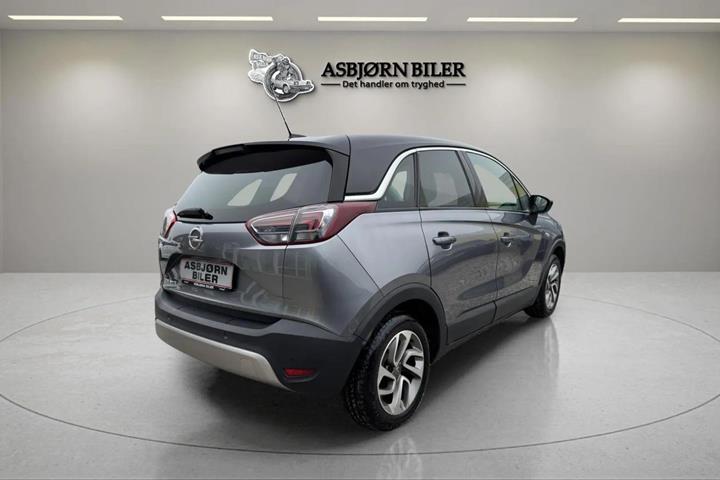 Sølv Opel Crossland X fra 2017