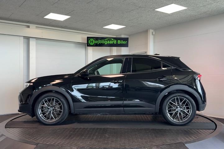 Sort Opel Mokka-e fra 2024