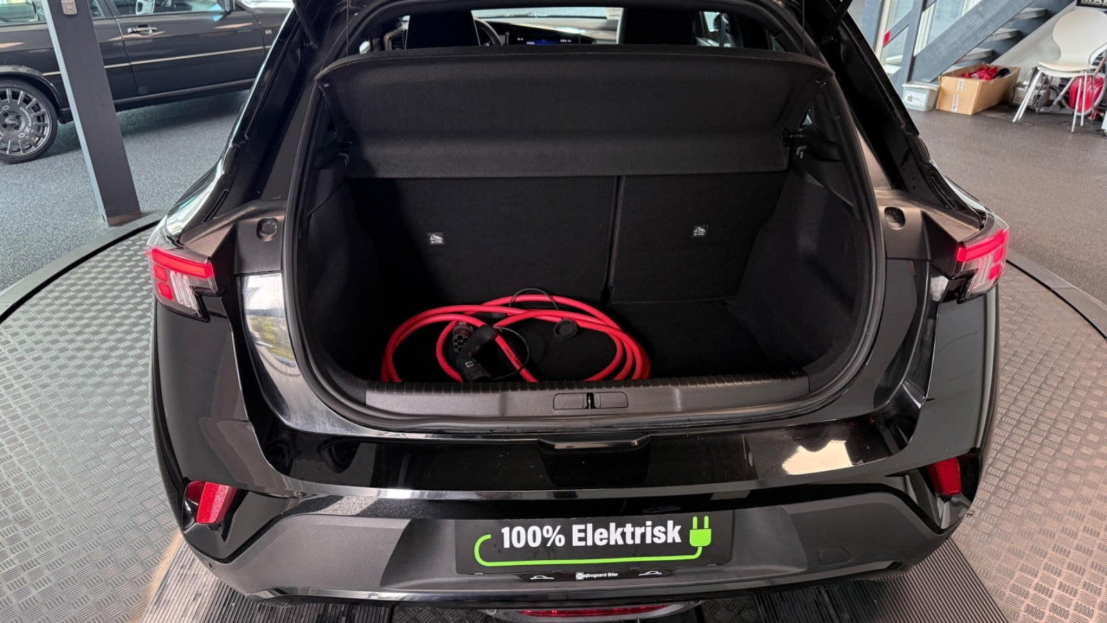 Sort Opel Mokka-e fra 2024