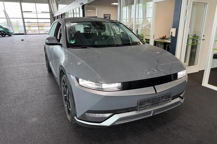 Grå Hyundai Ioniq 5 fra 2022