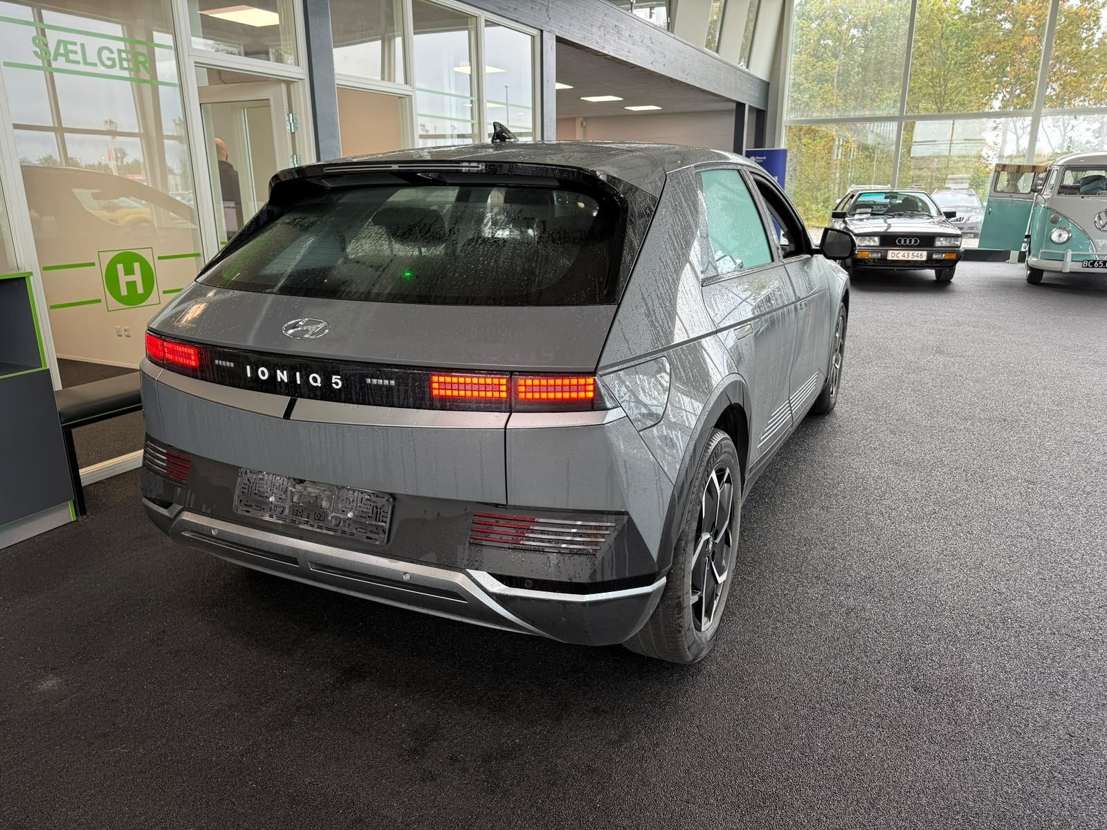 Grå Hyundai Ioniq 5 fra 2022