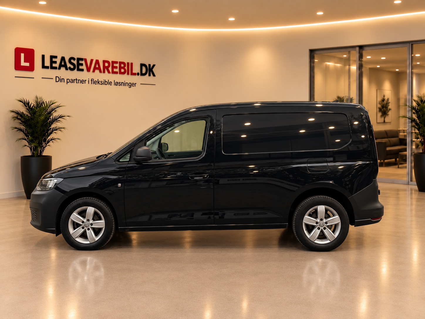 Sort VW Caddy fra 2022