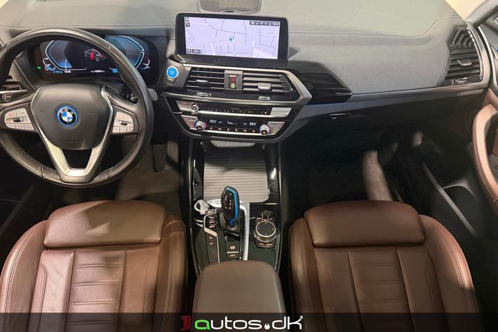 Sort BMW iX3 fra 2021