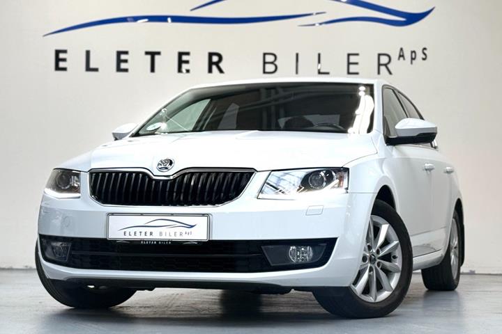 Hvid Skoda Octavia fra 2017