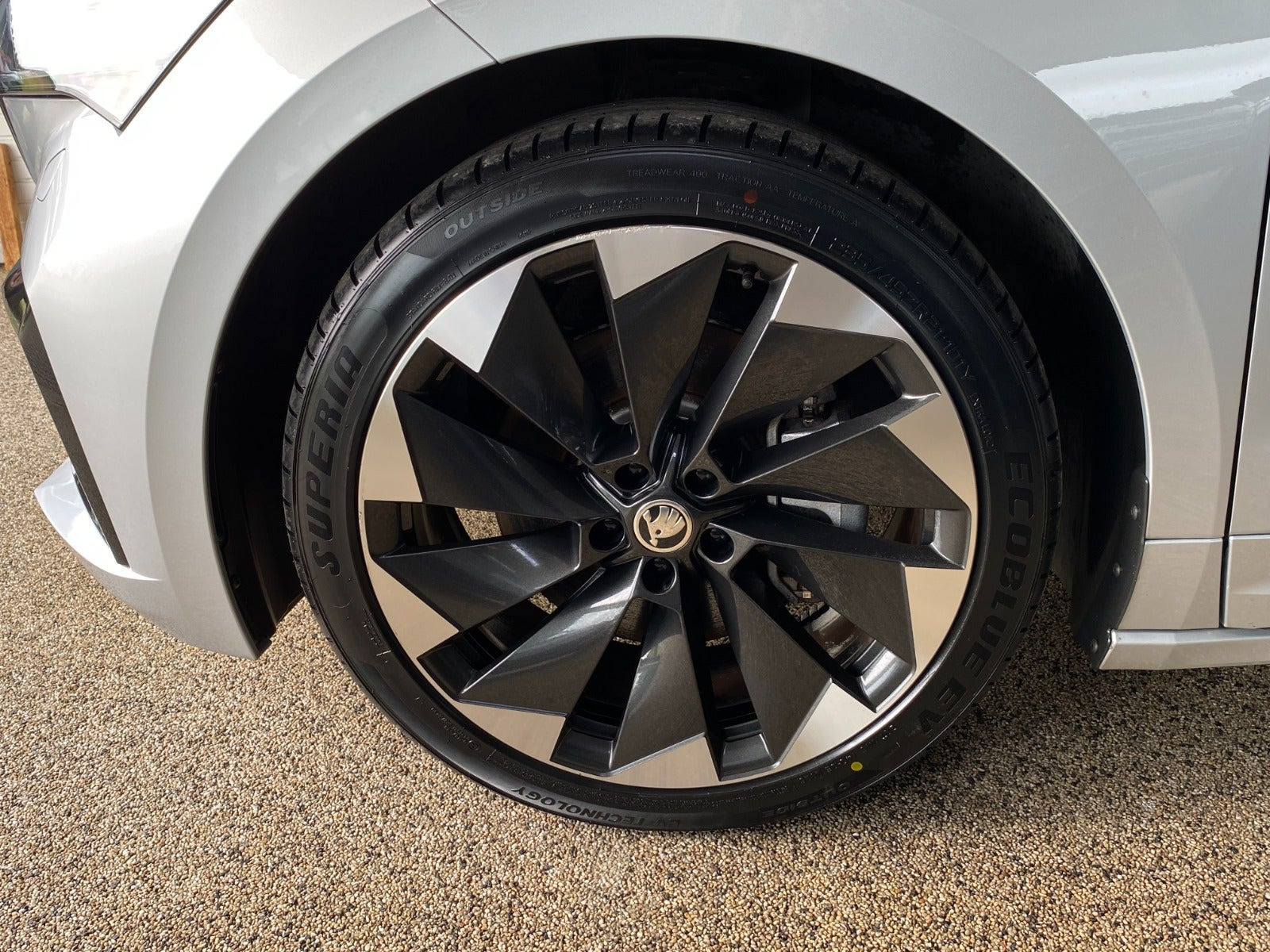 Sølv Skoda Enyaq fra 2022
