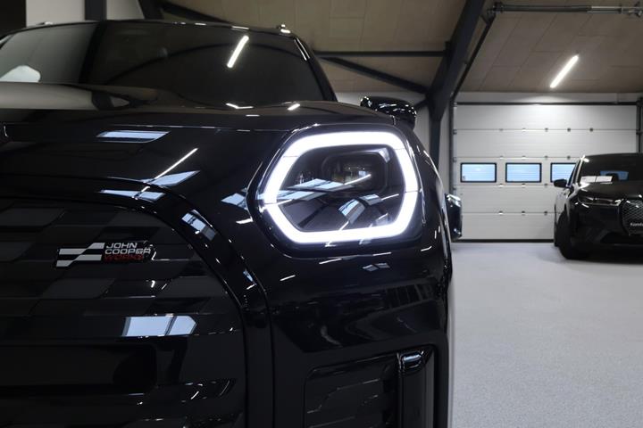 Sort Mini Countryman E fra 2025