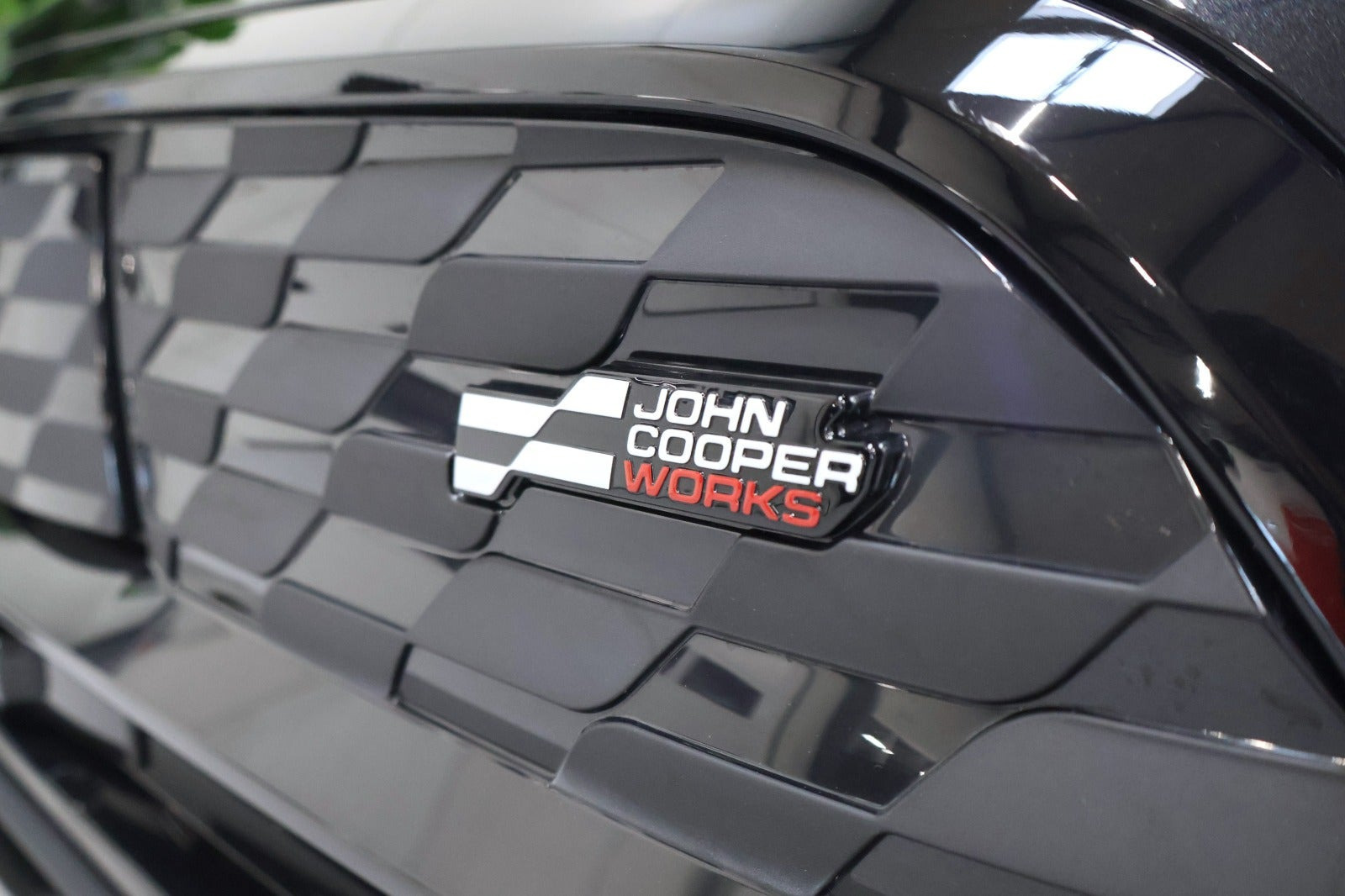 Sort Mini Countryman E fra 2025
