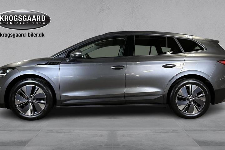 Grå Skoda Enyaq fra 2022