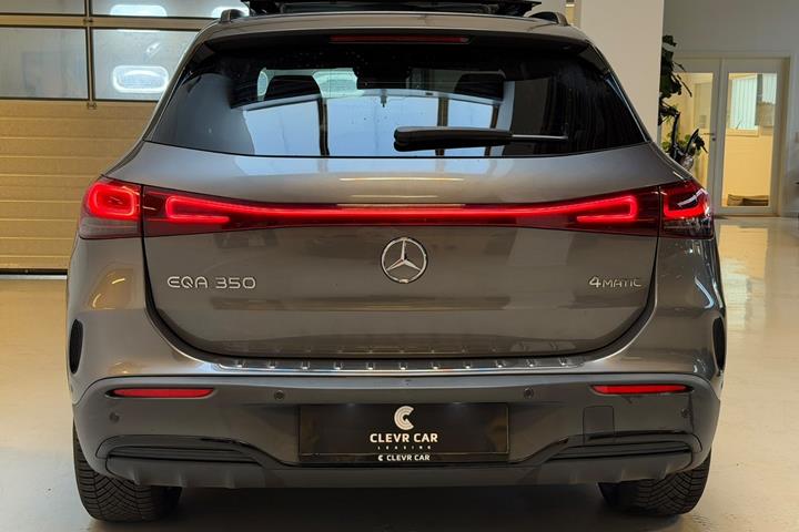 Grå Mercedes EQA350 fra 2023
