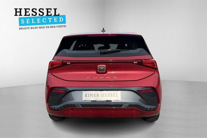 Rød Cupra Born fra 2023