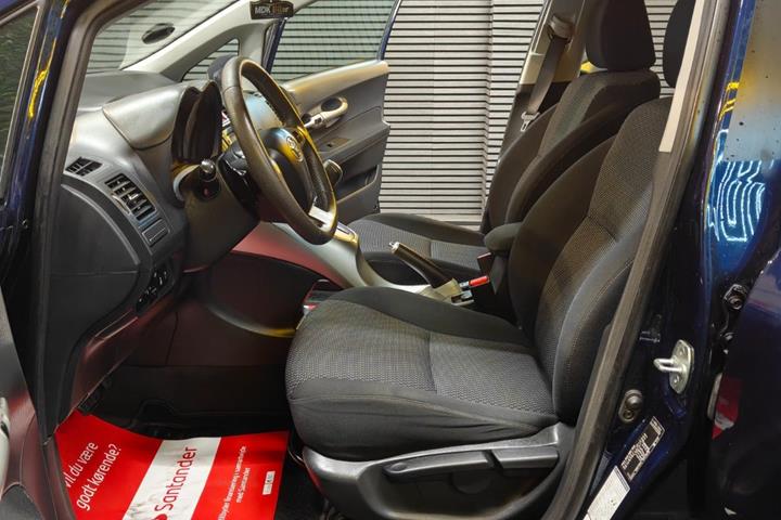 undefined Toyota Auris fra 2010