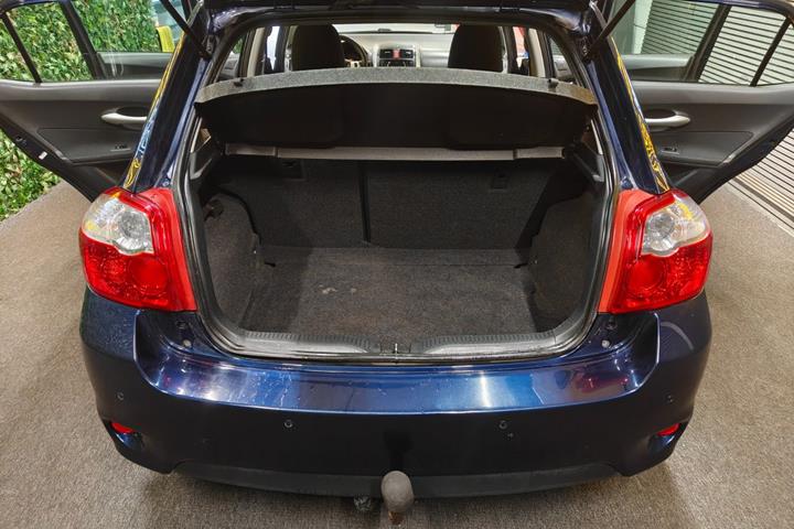 undefined Toyota Auris fra 2010