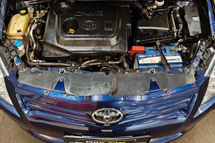 undefined Toyota Auris fra 2010