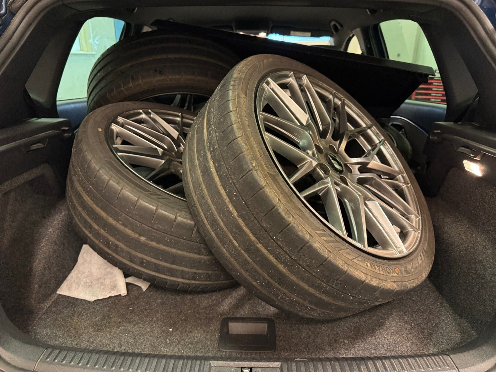Blå VW Polo fra 2017