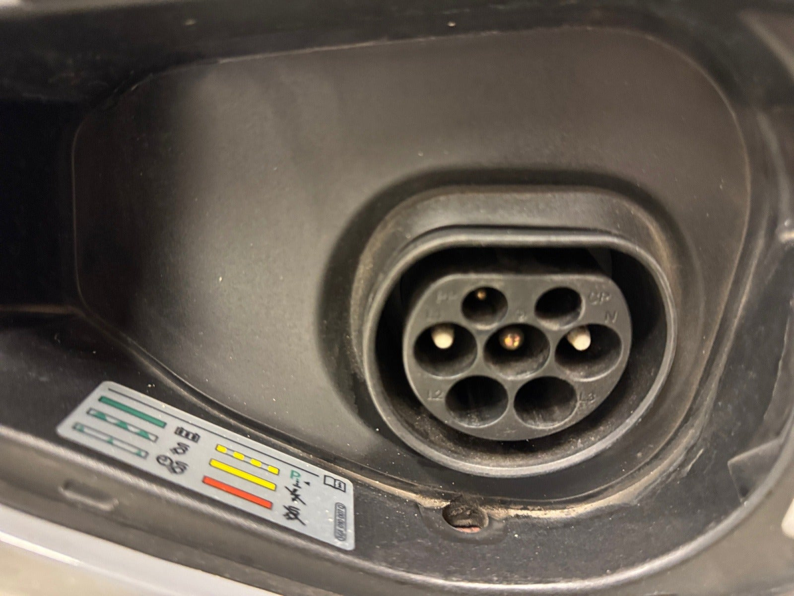 Grå VW Golf VIII fra 2021