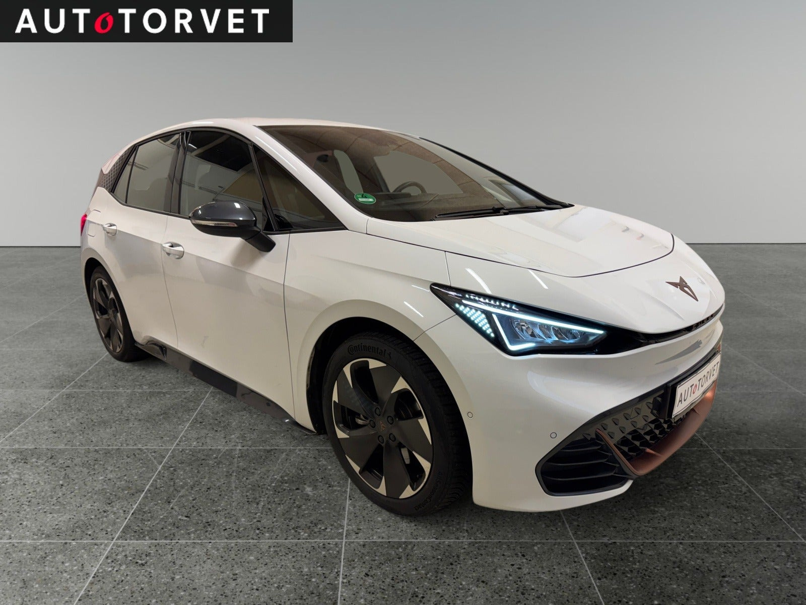 Hvid Cupra Born fra 2023