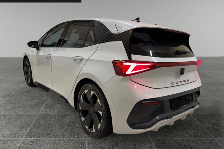 Hvid Cupra Born fra 2023