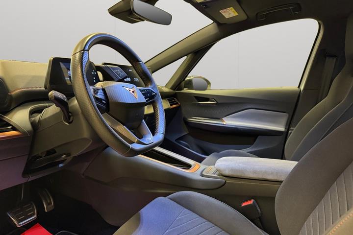 Hvid Cupra Born fra 2023