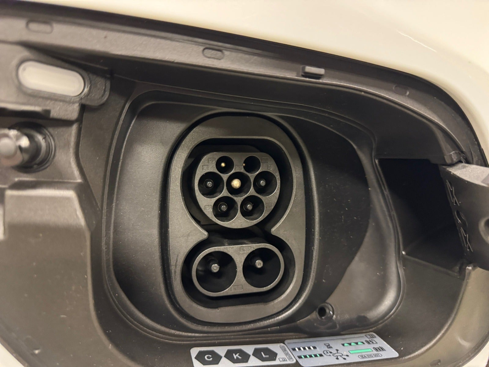 Hvid Cupra Born fra 2023