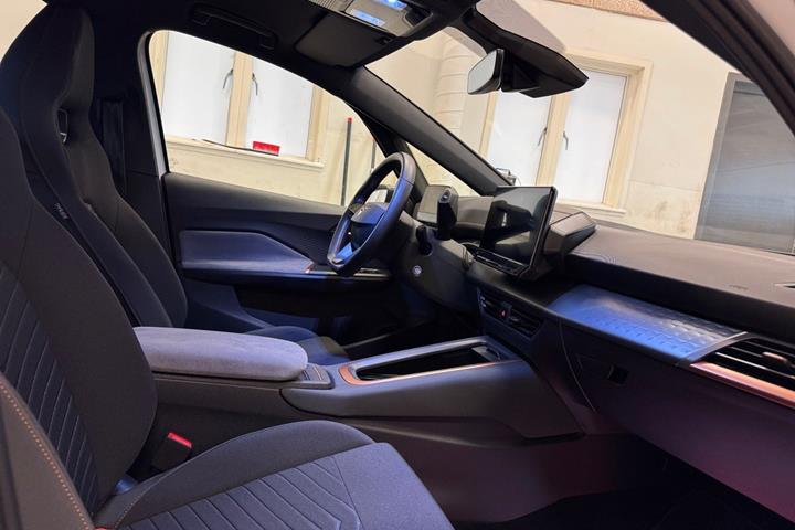 Hvid Cupra Born fra 2023