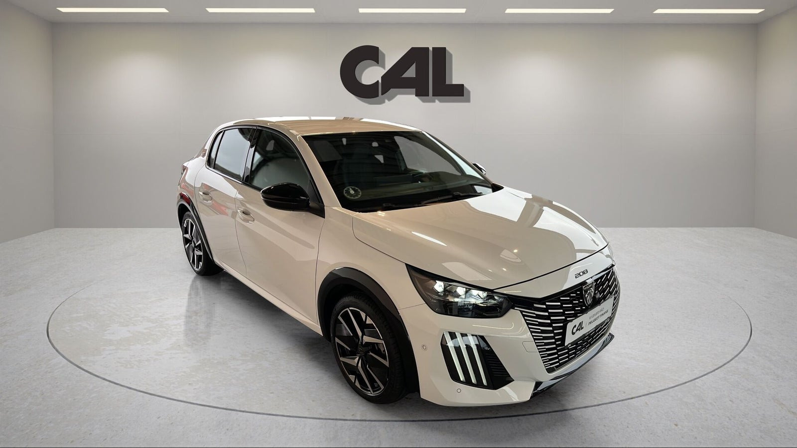 Hvid Peugeot e-208 fra 2025