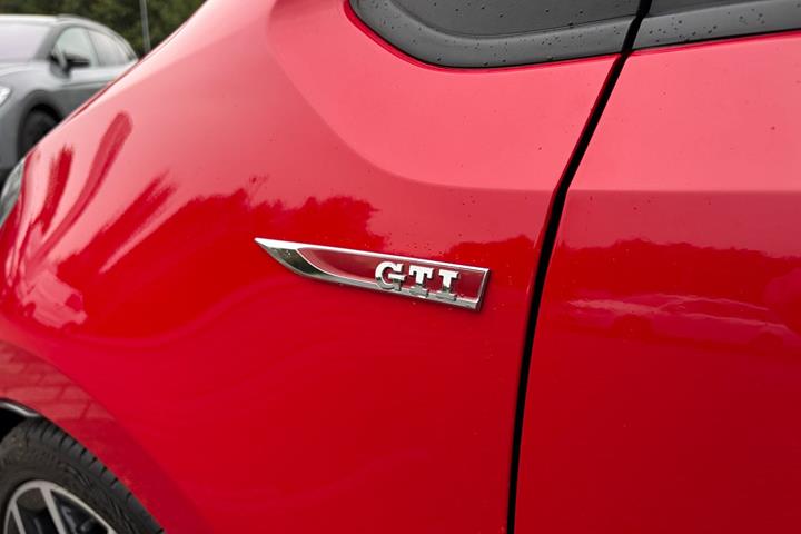 Rød VW UP! fra 2019