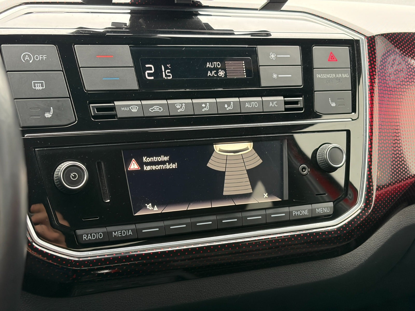 Rød VW UP! fra 2019