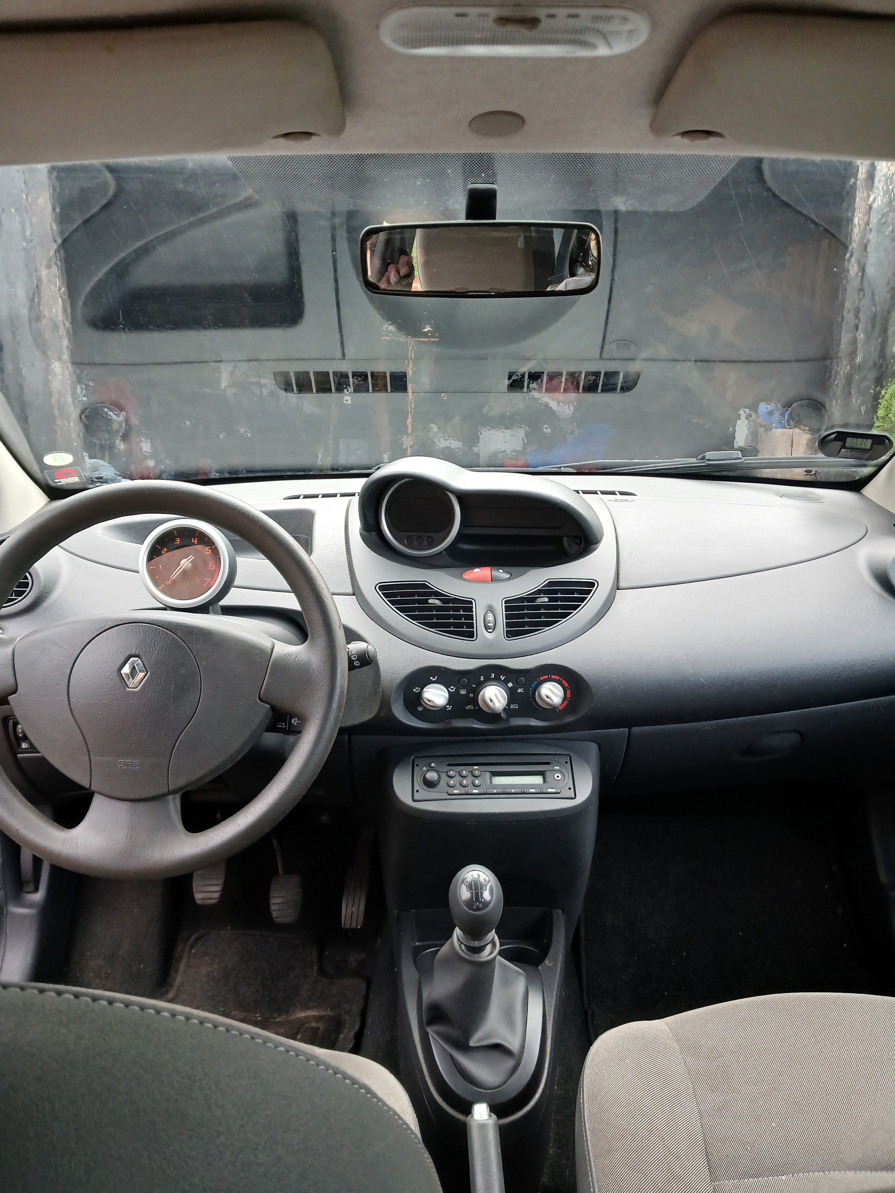 Sort Renault Twingo fra 2011