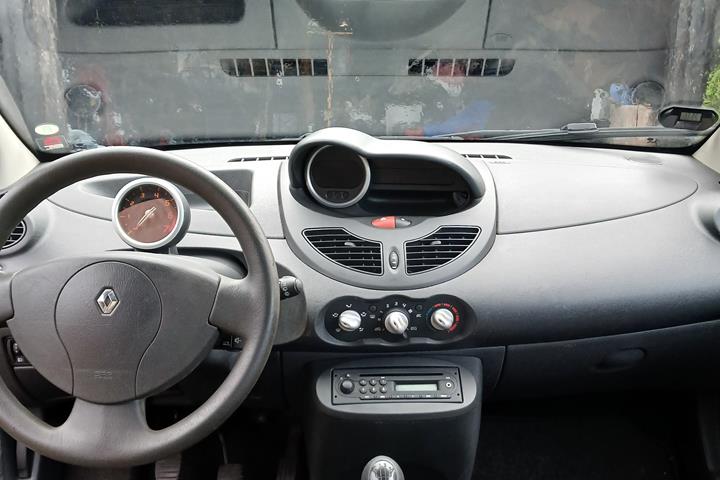 Sort Renault Twingo fra 2011